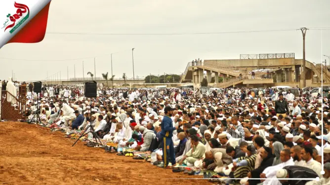 مئات الآلاف يؤدون صلاة عيد الفطر بسلا