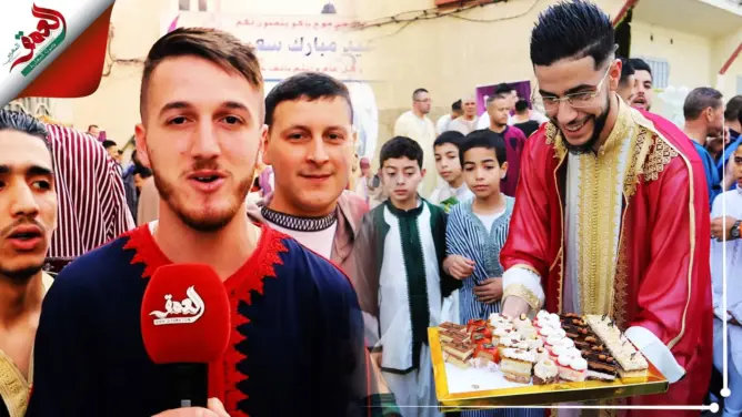 حلويات وصور .. احتفالات كبيرة بعيد الفطر بأحياء مدينة طنجة (فيديو)