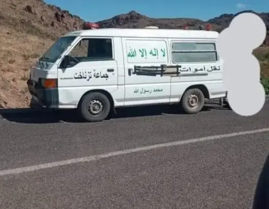 تغطية كلمة “المسلمين” من سيارة الموتى أثناء نقل جثث سياح أجانب بـ”تازناخت” يثير جدلا