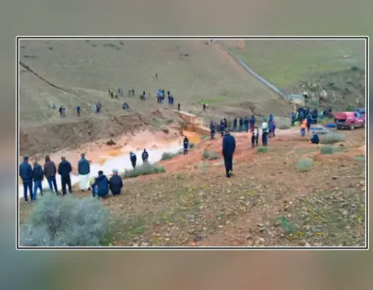 سلطات الحسيمة تعثر على جثة فتاة جرفها وادٍ بإمزورن عقب أمطار غزيرة