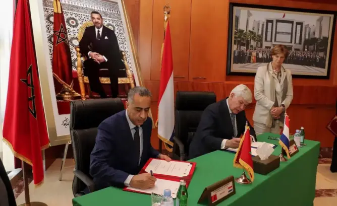 الحموشي يوقع “خطاب نوايا” مع الشرطة الهولندية لمواجهة الجريمة المنظمة والإرهاب (صور)