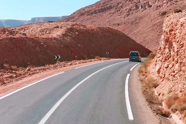 رفضت سيارة الإسعاف الاستجابة لها.. وفاة حامل تثير غضبا بضواحي ميدلت