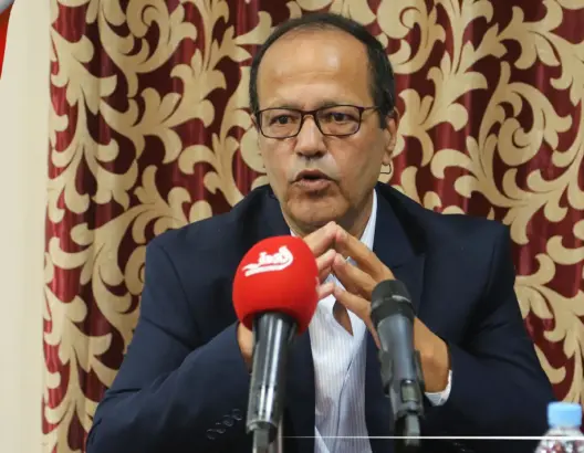 أغماني يدعو لمراجعة مدونة الشغل وينتقد التمييز بين القطاعين العام والخاص في عطلة الأبوة