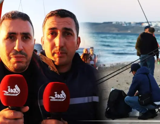 صيادون هواة يحتجون بشاطئ طنجة بعد منعهم من الصيد ليلا (فيديو)