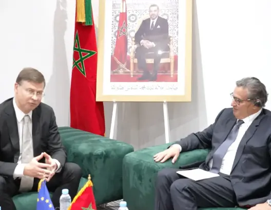 أخنوش يلتقي مسؤولا أوروبيا رفيعا ويؤكد أن أوروبا شريك اقتصادي استراتيجي للمغرب