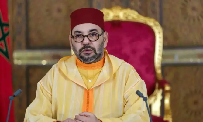 الملك يأمر بتنكيس الأعلام الوطنية حدادا على وفاة رئيس دولة الإمارات