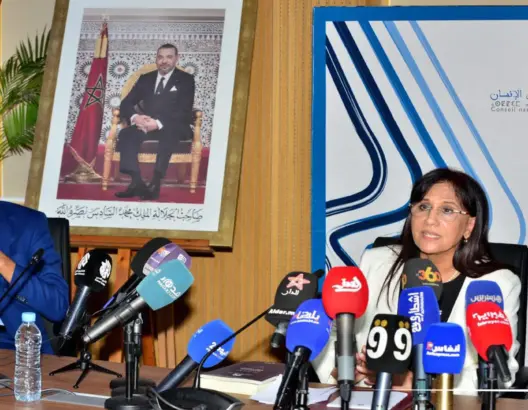 آمنة بوعياش .. تداعيات كورونا واختلالات بجودة الخدمات