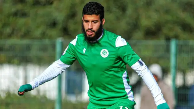 لا تزال اهتمامات الأندية تتهاطل على لاعب خط وسط النادي المولودية الوجدية، ياسين البحيري