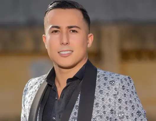 شتم الجمهور بألفاظ “نابية” وسب الذات الإلهية.. السرحاني يعتذر ويبرر