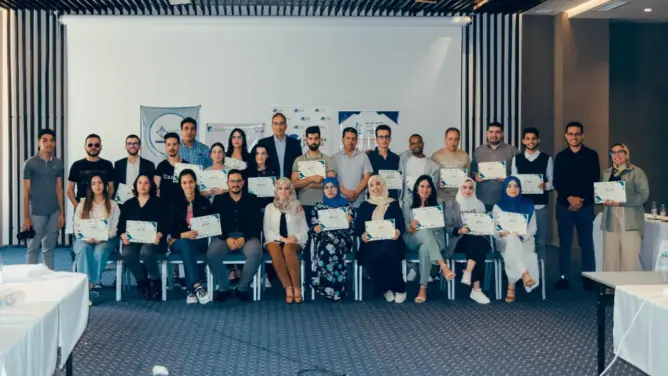 أزيلال .. صحافيون يستفيدون من دورة تكوينية حول الشباب وبرامج التنمية الجهوية