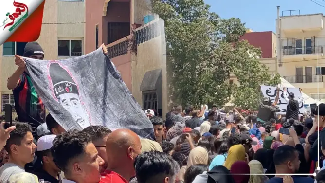 في جنازة مهيبة.. جمهور الجيش الملكي يودع المشجع الراحل عمر رفيقي إلى مثواه الأخير(فيديو)