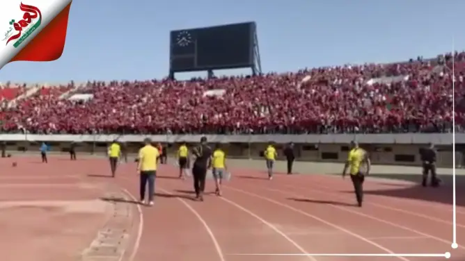 الروح الرياضية.. جمهور الماص يوزع قنينات ماء على الوداديين (فيديو)