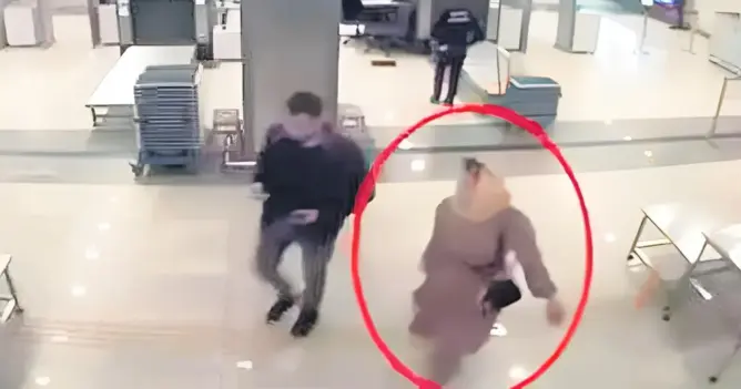 اعتقال 3 مغربيات بتركيا هربن 5 كيلوغرامات من المخدرات في أحشائهن (فيديو)