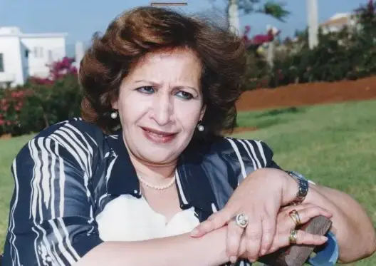 ما حقيقة إصابة الممثلة عائشة ماهماه بمرض السرطان؟