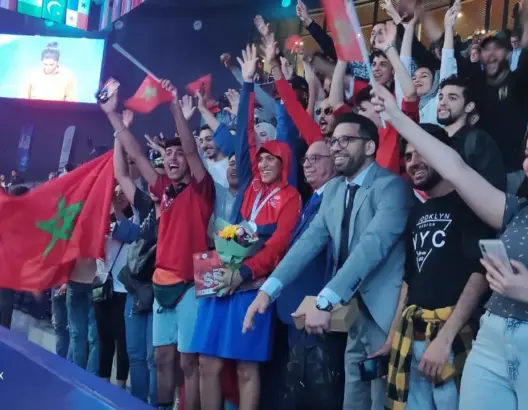 الجالية المغربية بتركيا تحتفي بالملاكمة المغربية خديجة المرضى بعد تحقيقها إنجازا تاريخيا (صور)