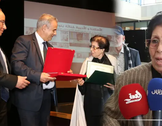 تكريم الكاتبة خناثة بنونة بدرع “بيت مال القدس”