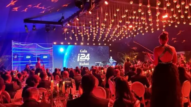 افتتاح أول مكتب لقناة إسرائيلية بالمغرب بحضور وزيرين.. ومناهضون: “حالة تطبيع هستيرية” (صور)