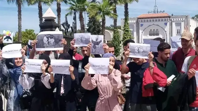 طلبة شفشاون يطالبون بتعميم المنح الجامعية عليهم “قبل فوات الأوان” (صور)