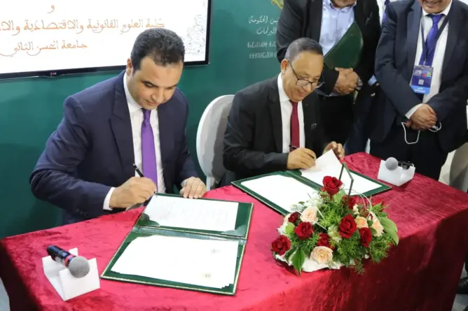 الوزارة المكلفة بالعلاقات مع البرلمان توقع اتفاقية شراكة مع كلية الحقوق بالمحمدية