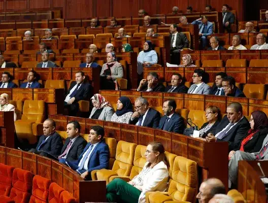 “الأحرار” يحمّل الحكومات السابقة مسؤولية فشل البرامج والاستراتيجيات القطاعية