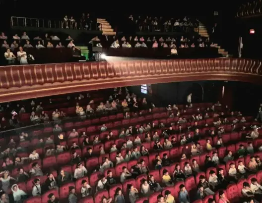 مهرجان تطوان يقدم عروضا سينمائية وورشات فنية لتلاميذ المدينة وضواحيها (صور)