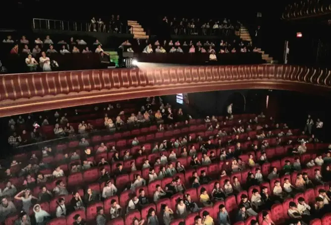 مهرجان تطوان يقدم عروضا سينمائية وورشات فنية لتلاميذ المدينة وضواحيها (صور)