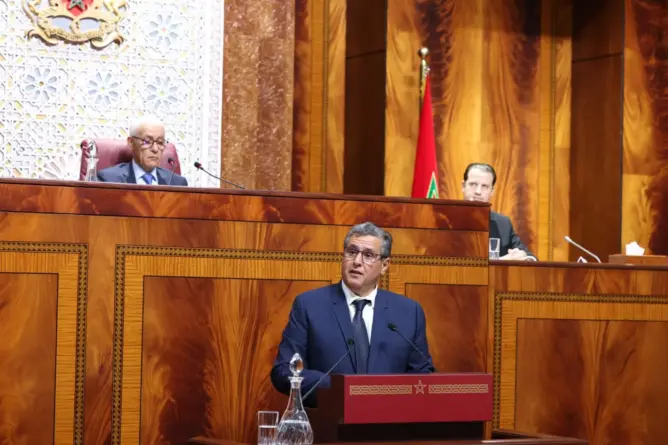 أخنوش: المستعجلات عاجزة و”صحاري صحية” تفتقد لأبسط شروط الاستقبال