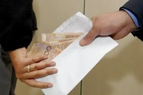 الرقم الأخضر يطيح بمستشار جماعي نواحي تنغير
