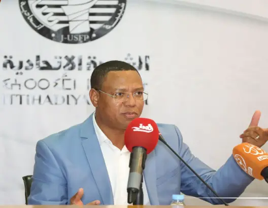 لغروس يحذّر من “تمييع” الصحافة في زمن التواصل الاجتماعي
