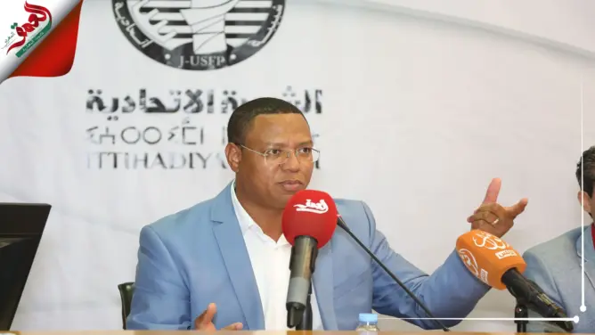 لغروس يحذّر من “تمييع” الصحافة في زمن التواصل الاجتماعي