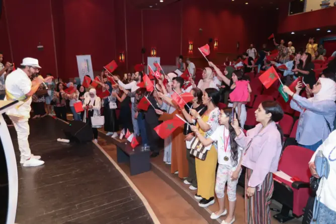 الجالية المغربية بتركيا تكرم طلابها المتفوقين (صور)