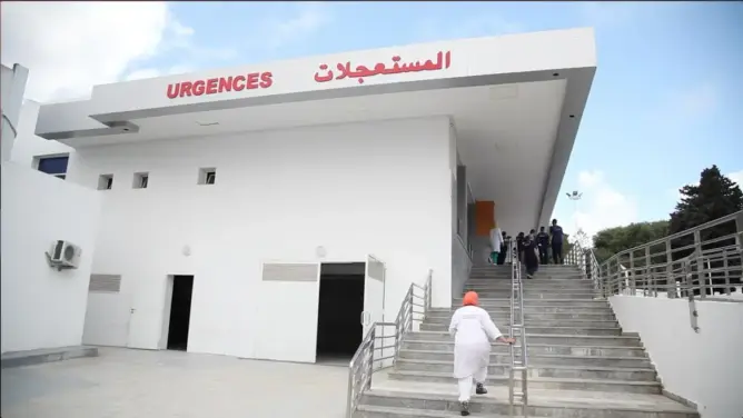 أجهزة معطلة ونقص مواد التطبيب بمشفى محمد الخامس تدفع طنجاويين للاستنجاد بالوالي