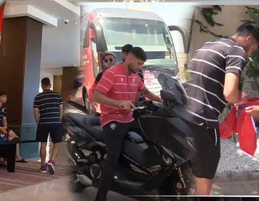 من داخل فندق الوداد بوجدة.. أجواء حماسية تغمر لاعبي الأحمد قبيل المباراة