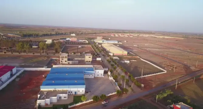 ستوفر 2400 منصب شغل .. الحكومة تقرر إنشاء منطقة التسريع الصناعي لعين جوهرة