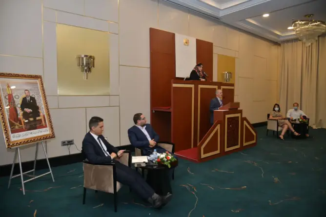 قافلة البرلمان المتنقل تحط بالدار البيضاء سطات وشباب الجهة يترافعون عن قضايا السياسات العمومية