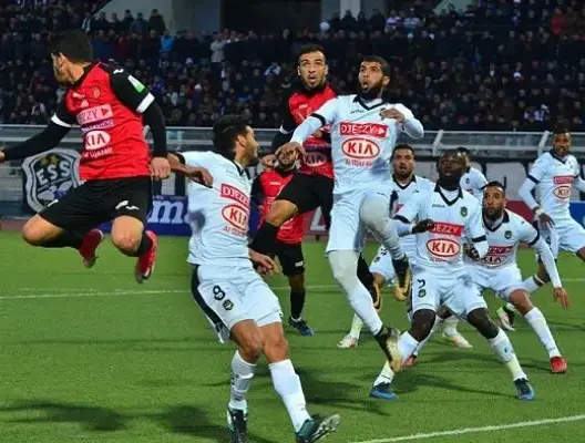 بسبب كثرة الشكاوى.. الاتحاد الدولي يحذر اللاعبين من الانتقال للدوري الجزائري