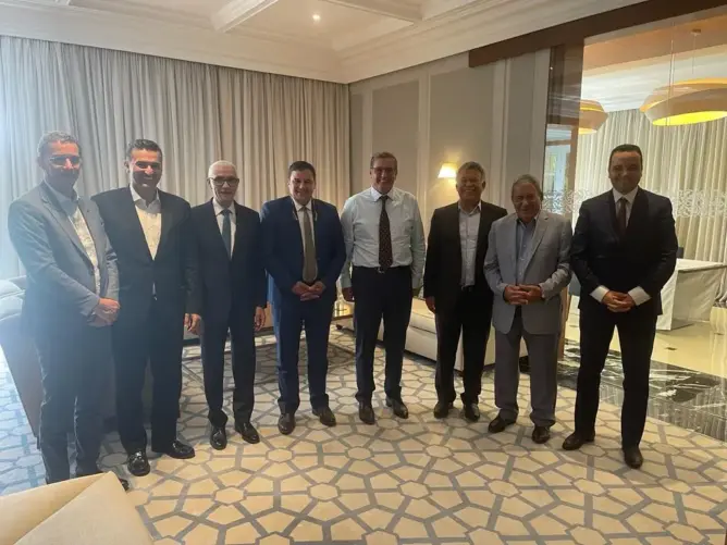 أخنوش يجتمع بقيادات الأحرار بمكناس لرأب الصدع ويدعوهم لاستحضار مصلحة المدينة