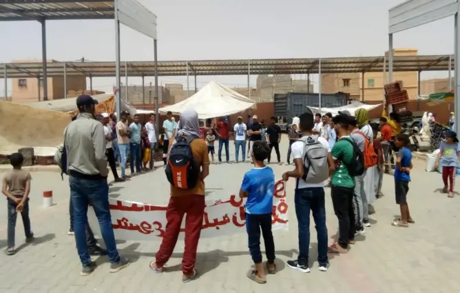 سندات النقل تخرج طلبة زاكورة بجامعة أكادير للاحتجاج (صور)