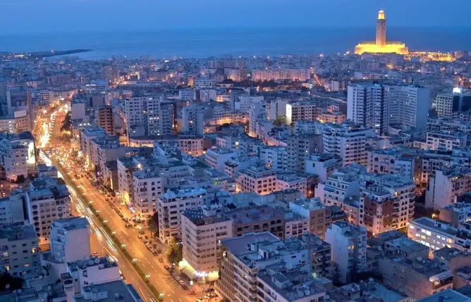 “توظيفات مشبوهة”.. اتهامات لمنتخبين بتحويل شركات النظافة بالبيضاء إلى “خزانات انتخابية”