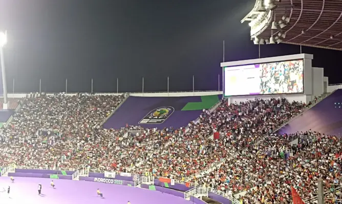 أضواء “الليزر” ورمي القرورات.. الصحافة النيجيرية “تبخس” جهود المغرب في تنظيم “كان” السيدات