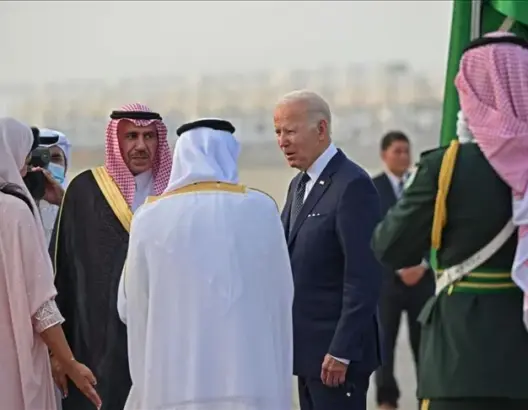 بايدن يحل بالسعودية قادما من تل أبيب.. واندماج إسرائيل مع العالم العربي ضمن مباحثاته