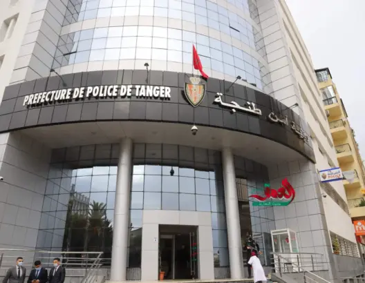 مداهمة مقهى فاخر يقدم الشيشا بطنجة وحجز نرجيلات