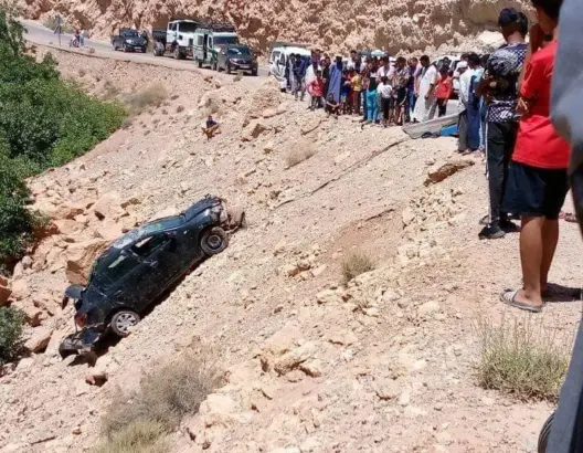 انقلاب سيارة خفيفة بمنعرج خطير نواحي تنغير