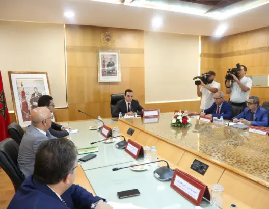 الوزارة المكلفة بالعلاقات مع البرلمان تطلق جائزة المجتمع المدني (فيديو)
