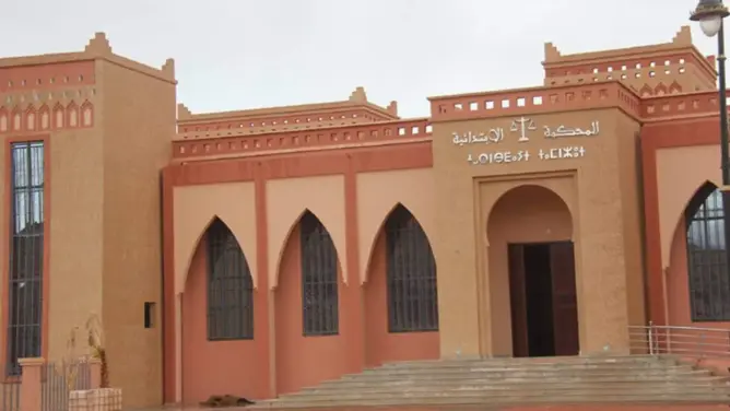 إبتدائية تنغير تبرئ رئيس جماعة وتدين موظفا بـ3 أشهر حبسا نافذا