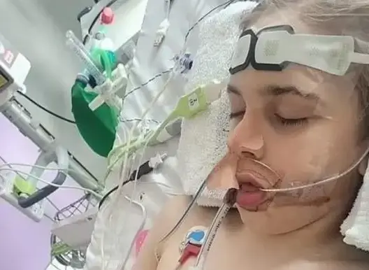 معركة قانونية تعجل بوفاة طفل بريطاني بعد فصله عن أجهزة الإنعاش