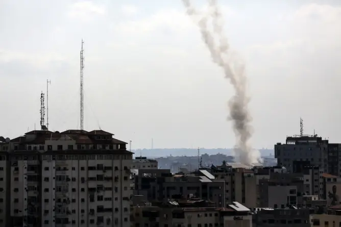 إسرائيل والفلسطينيون يتجهون إلى هدنة بوساطة مصرية