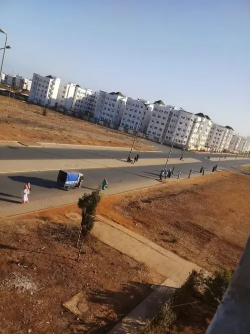 اتهامات لشركة “ديار المنصور” بالتلاعب في وثائق مشروع تامسنا .. والشركة توضح