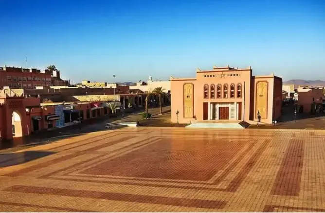 تعثر إنجاز مستشفى متعدد الإختصاصات بورزازات يضع وزارة الصحة في مرمى الإنتقادات