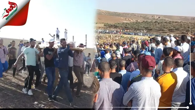 في موكب مهيب بجرادة..الآلاف يشيعون جـنازة العمال الثلاثة ضحـايا اختناق بآبار الفحم الحجري